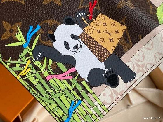 First bag VUITTON COVER LOUIS PASSPORT 0722